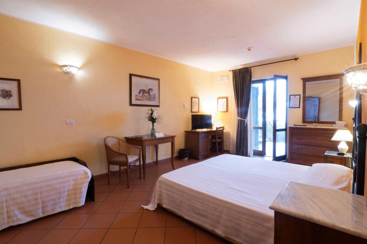 Camera Matrimoniale Deluxe con 1 Letto Supplementare